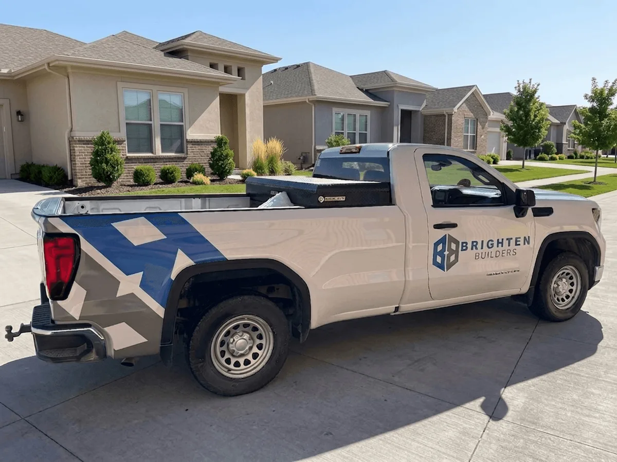 Spot graphics on a GMC Sierra truck in Kansas City, KS